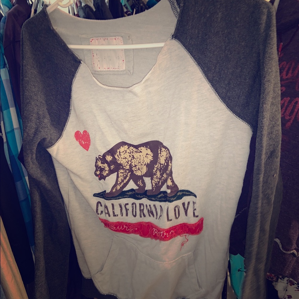 Pull over sweatshirt